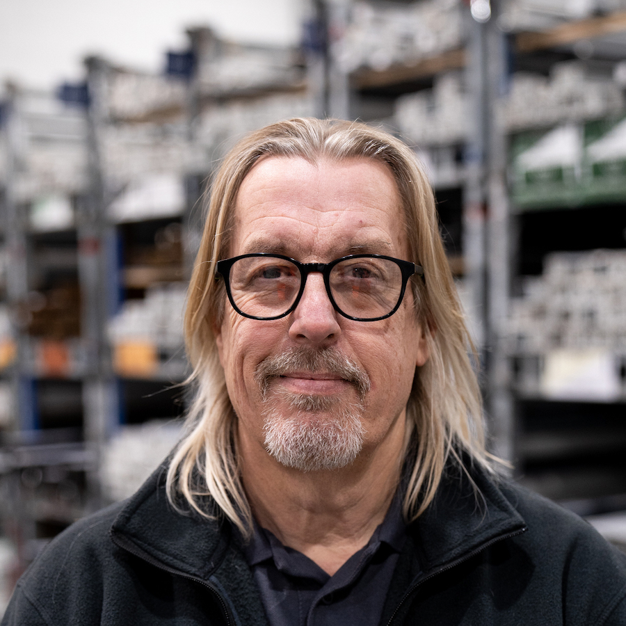 Lee Dickinson, Operations Director